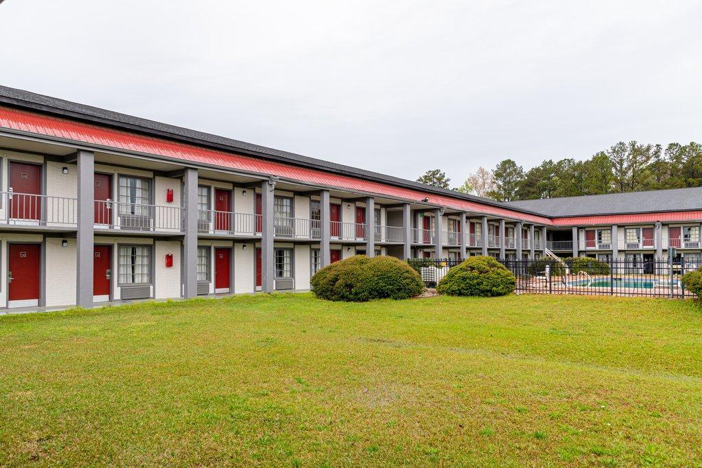 Red Roof Inn Savannah - Richmond Hill I-95 Dış mekan fotoğraf