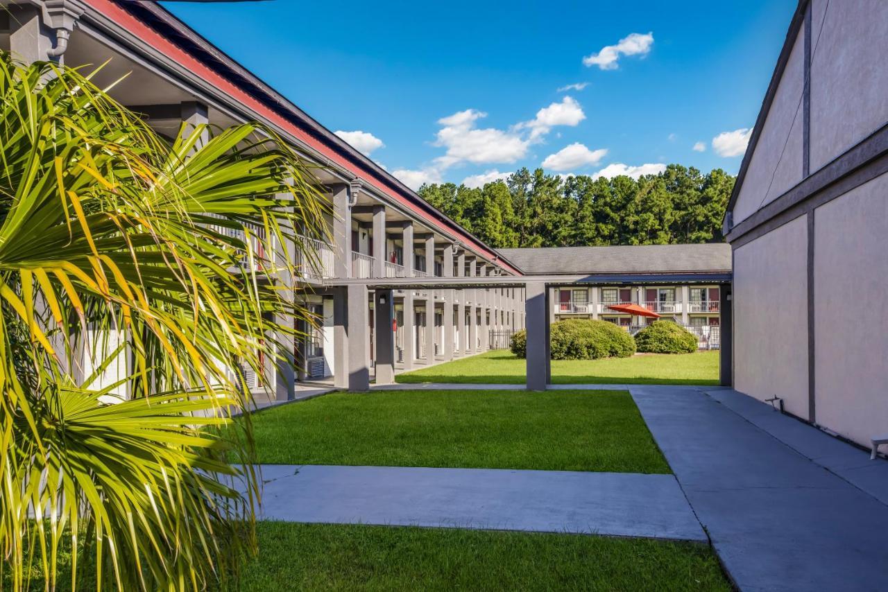 Red Roof Inn Savannah - Richmond Hill I-95 Dış mekan fotoğraf