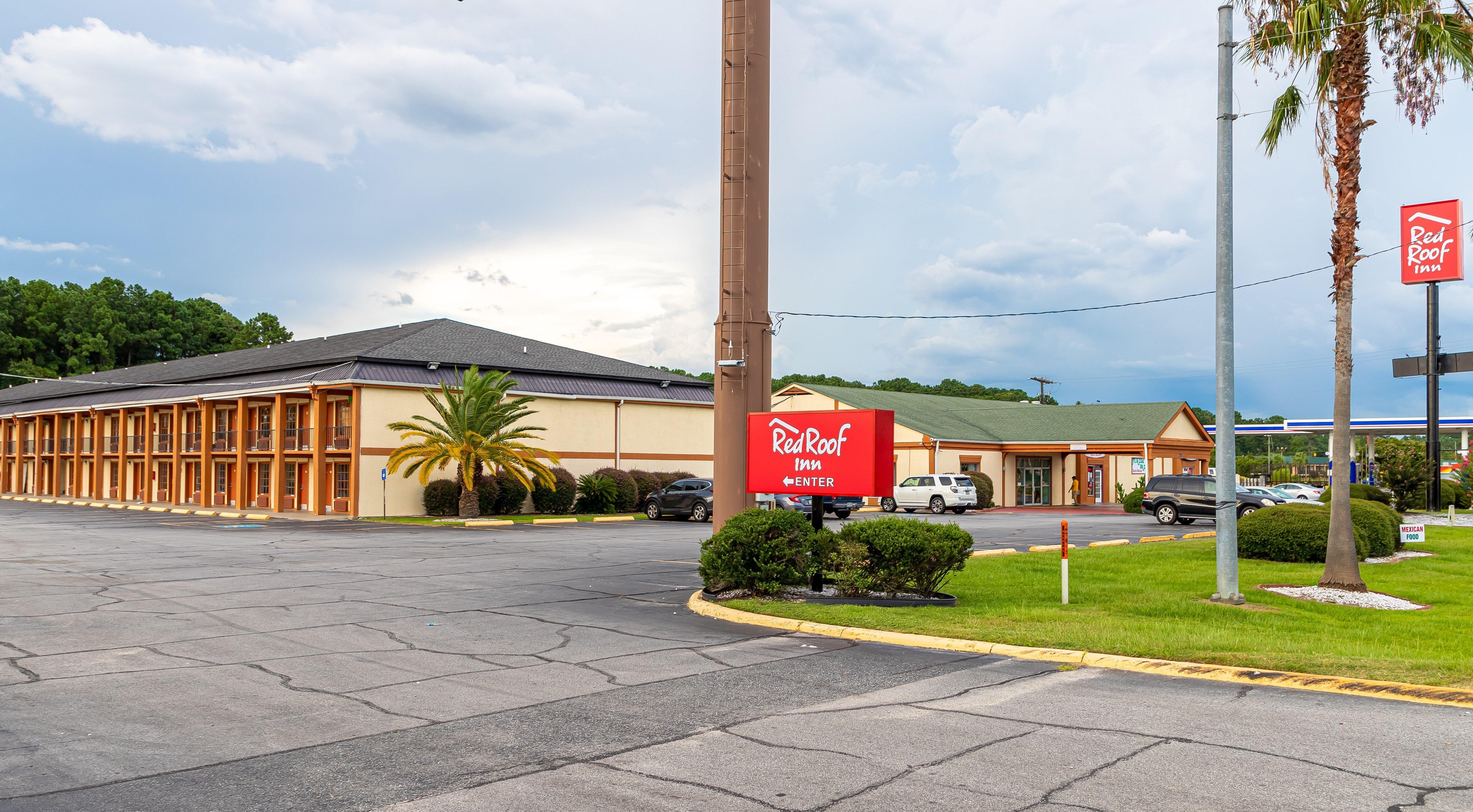 Red Roof Inn Savannah - Richmond Hill I-95 Dış mekan fotoğraf